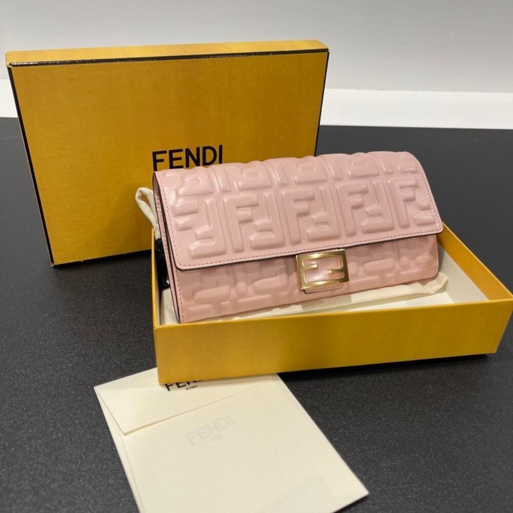 Fendi Nappa Matisse FF Embossed Continental Wallet Rose Quarzo (JB1239)